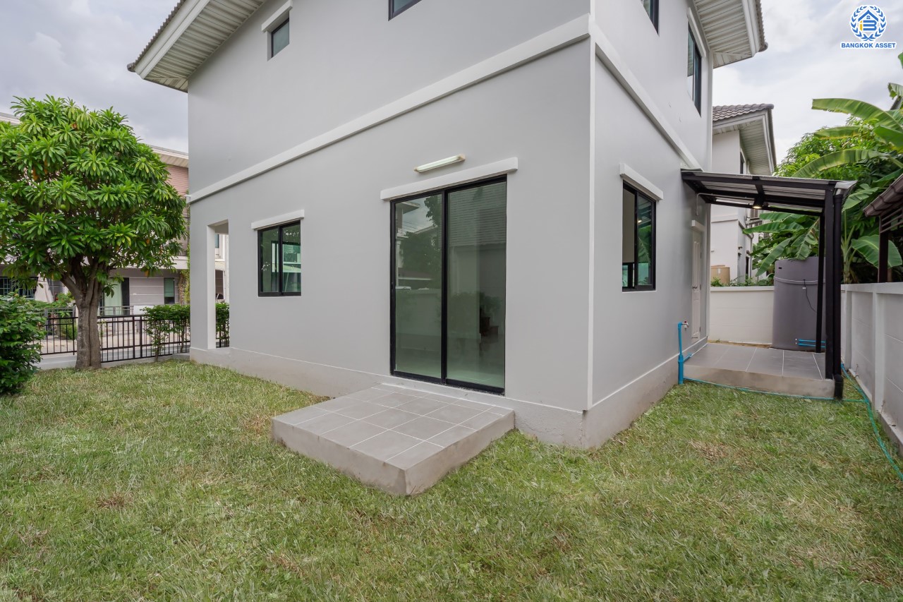 บ้านมือสองตกแต่งใหม่ แบรนด์ Property Perfect ม.โมดิวิลล่า ปิ่นเกล้า-วงแหวน หลังมุม เนื้อที่ 44 ตร.ว. ฟังก์ชัน 3 ห้องนอน 2 ห้องน้ำ 2 ที่จอดรถ เติมเต็มทุกความต้องการ ใช้ชีวิตแบบใกล้ชิดธรรมชาติ บนทำเลเดินทางสะดวก เชื่อมต่อ ถ.กาญจนาภิเษก ใกล้ทางด่วน"ศรีรัช" และเซ็นทรัลเวสต์เกต